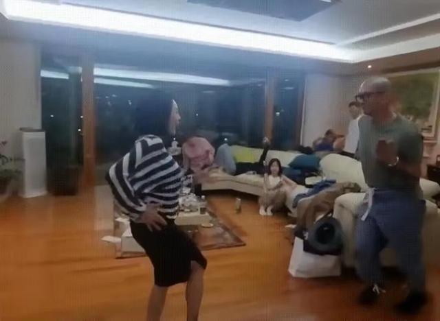 小s现身韩国,比之前清瘦许多,状态不好惹担忧,赴韩原因引猜测