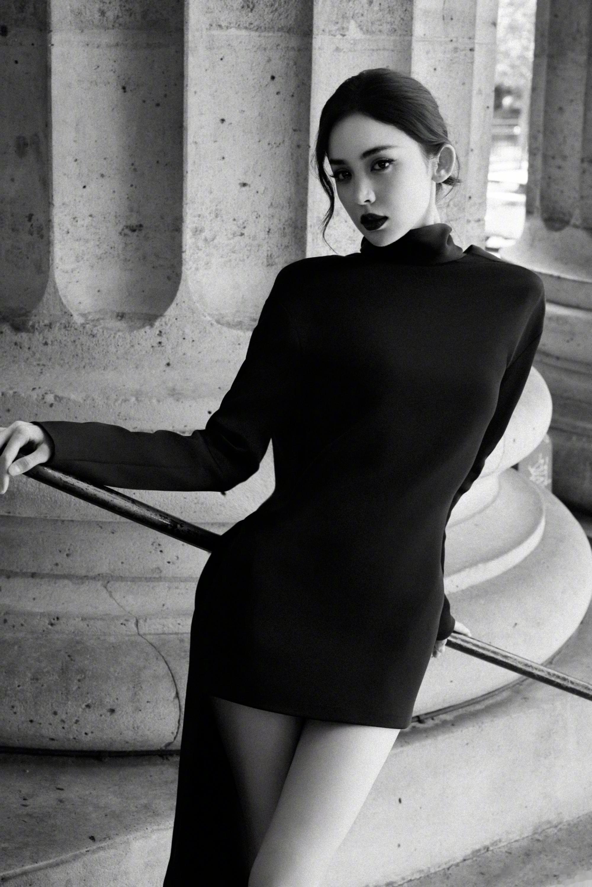 娜扎这张脸和腿还能再抗五百年