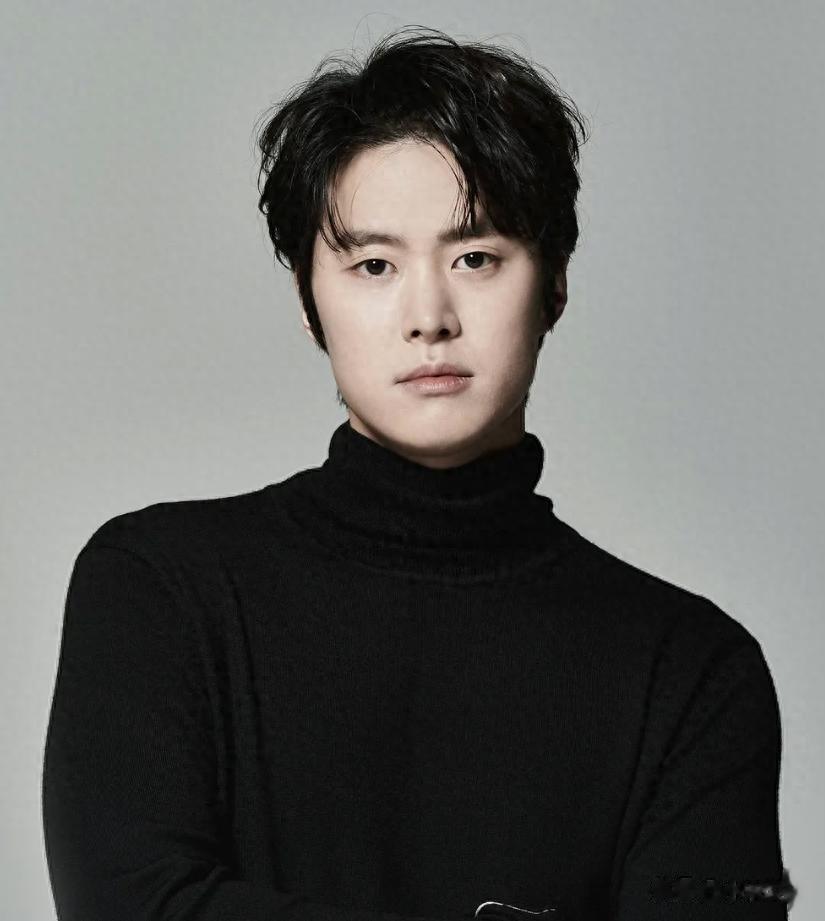 韩国男星拍戏中突发耳聋,剧组紧急停工送医,可能造成永久损伤