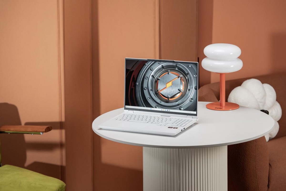 9955HX对275HX巅峰局，发烧电竞本旗舰U谁更强？