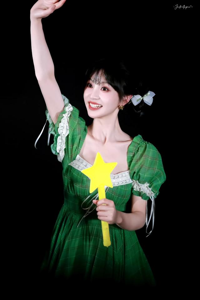 田曦薇，迪斯尼公主怎么逃出来了