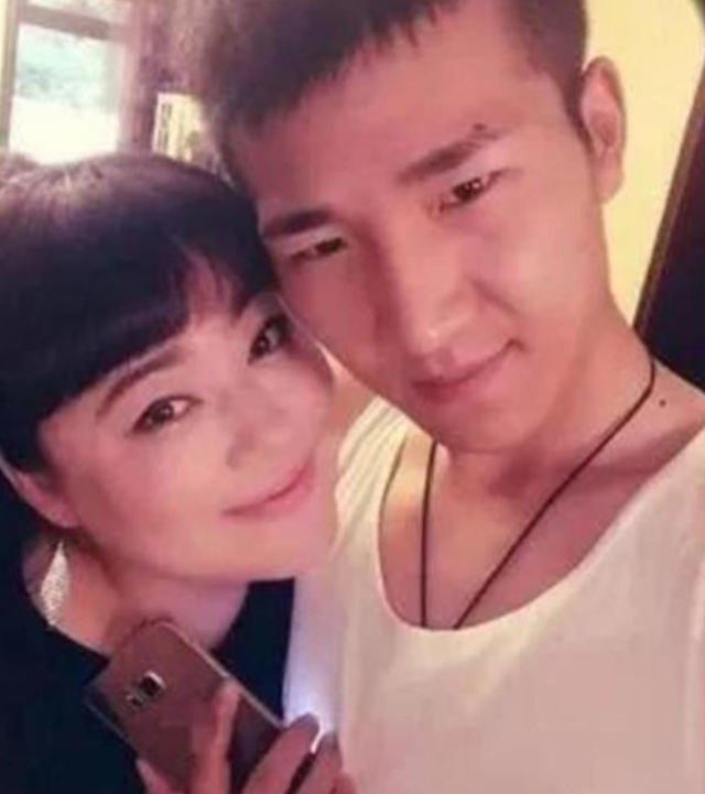 这6位发福的女星好可惜！年轻时倾国倾城，老了却胖成“土肥圆”