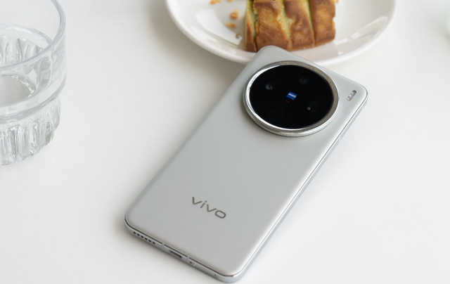 旗艦手機銷量排名TOP 5：iPhone第一、華為第二，榮耀跌出前五