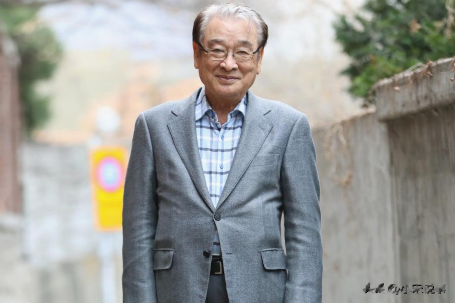 李顺载离世后，总统李在明第一个送花圈到灵堂，韩国罕见举国哀悼