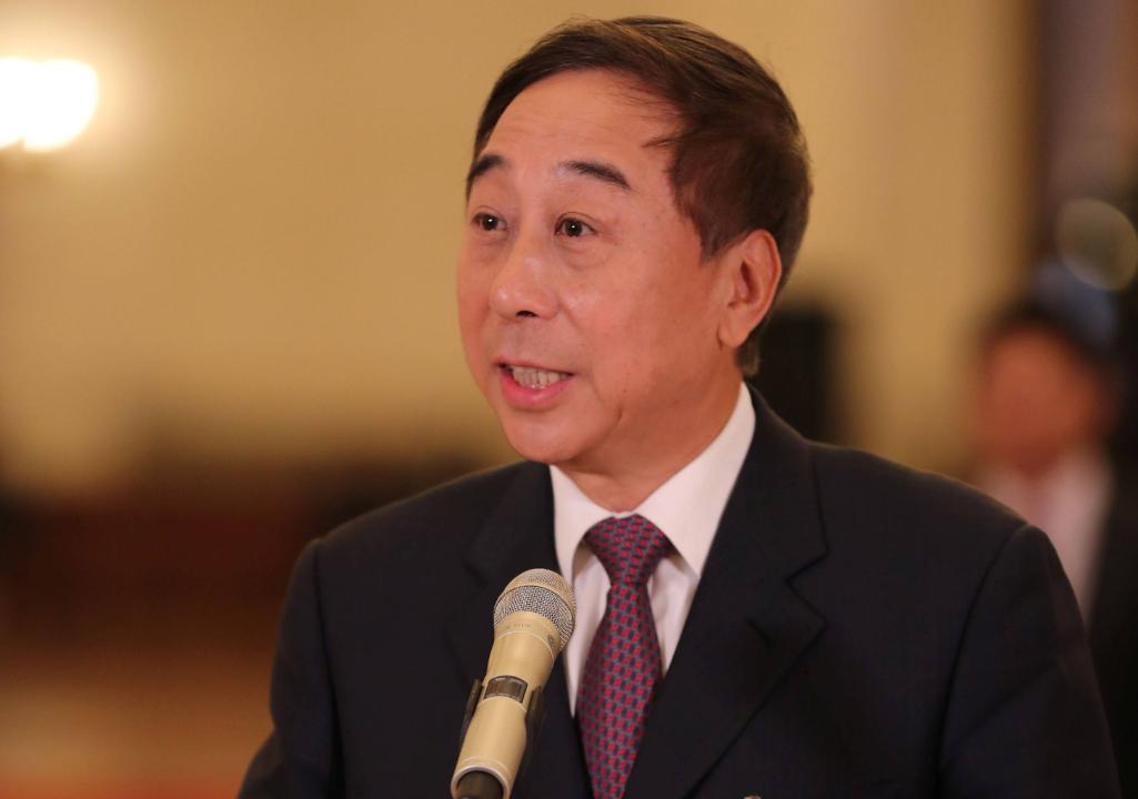 “约谈风波”不到2天，郭德纲发文8字回应，冯巩的态度说明一切