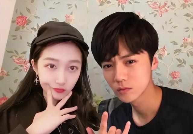 关晓彤正式回应分手,1句话让网友明白!挺过了7年,不是恋爱脑!