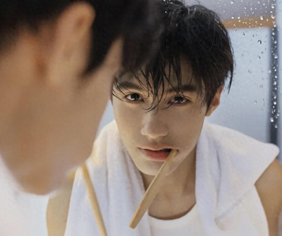 00后短剧演员杀进长剧！芒果台力捧，前辈跑龙套都没机会？