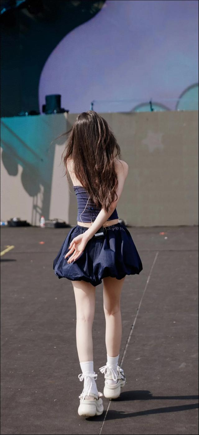 没想到姚晓棠的身材这么出众呢 姚晓棠人美歌甜身材棒壁纸美图