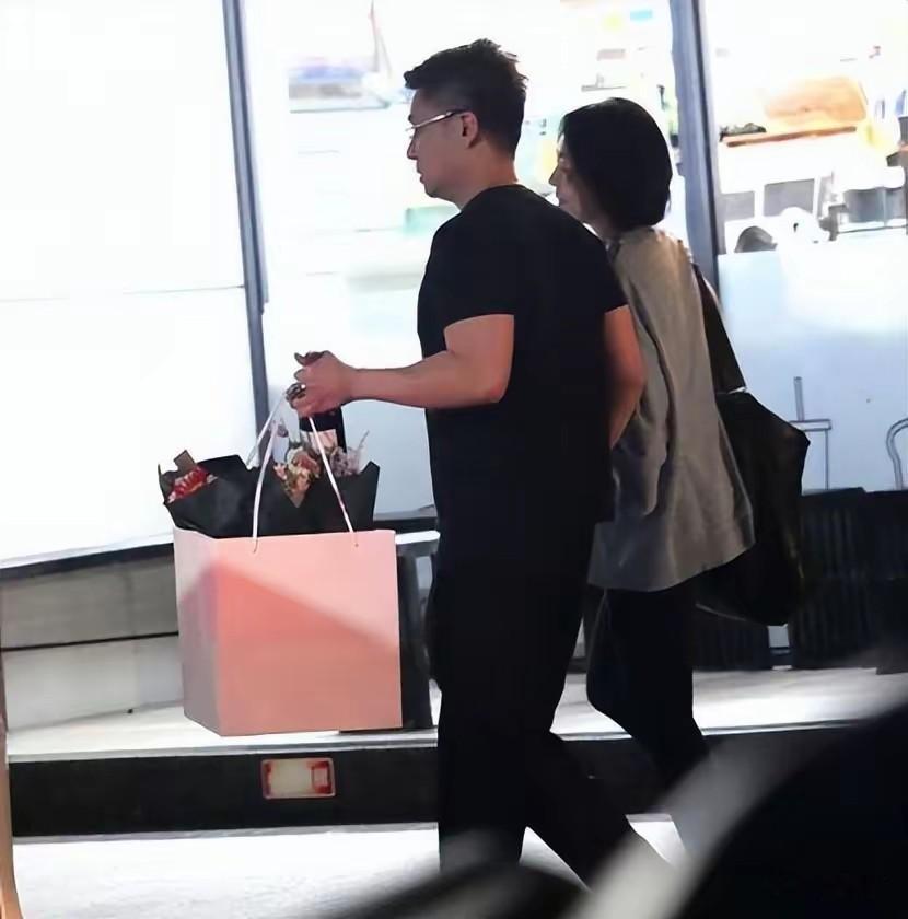 大S离开后,S家变化最大的人竟然是小S老公许雅均