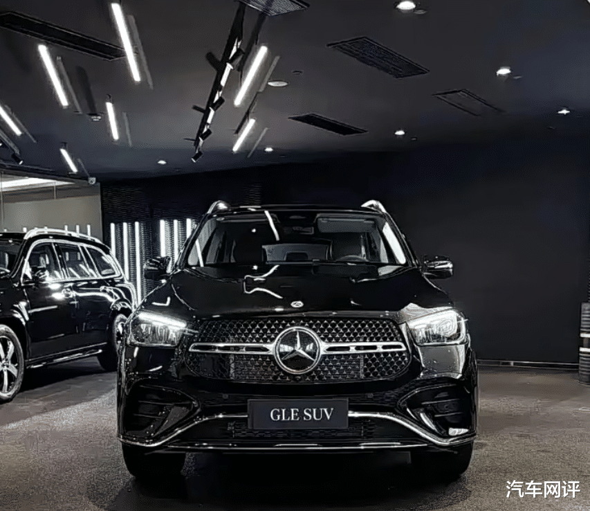 宝马X5L迎来最强对手？奔驰GLE尺寸更新，外观调整
