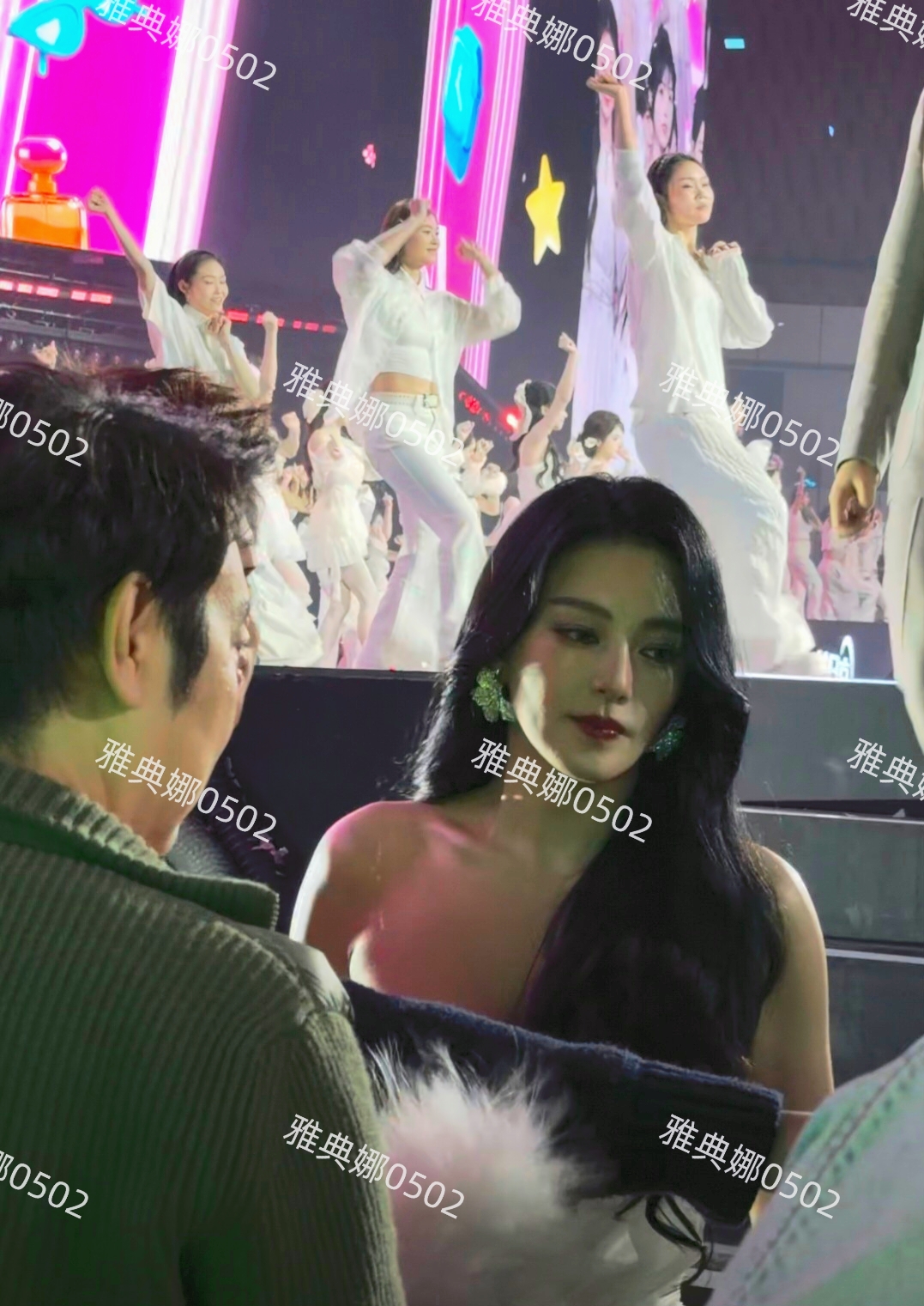 张雨绮本人比照片视频里好看太多倍，身材和皮肤超好本人特别有范