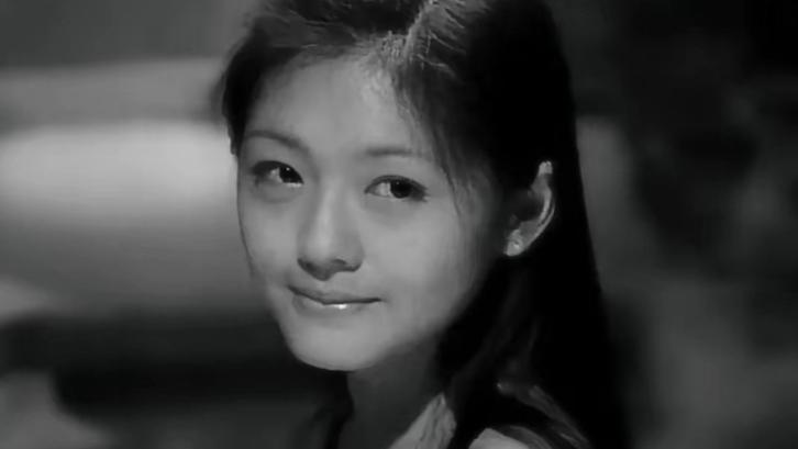 大S伦敦纪念长椅落成，粉丝跨国悼念“永恒的流星”