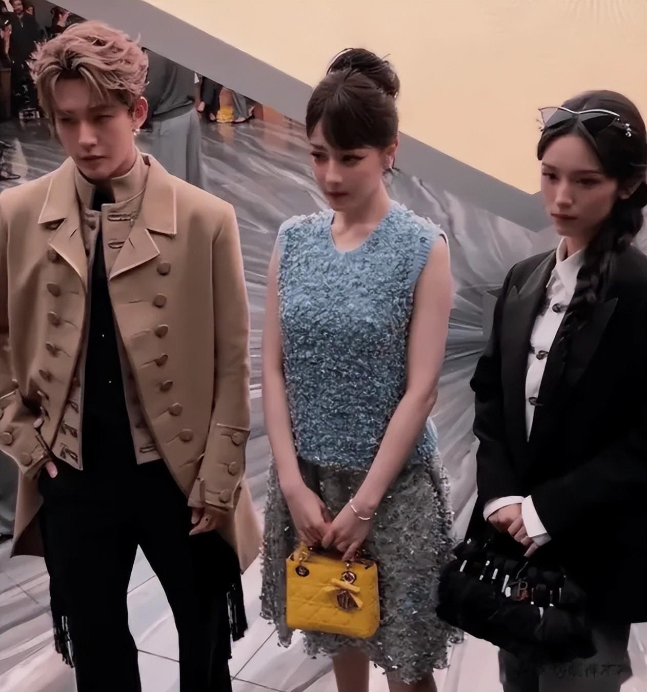 周也遭炮轰！疑向热巴翻白眼，表情多次不耐烦，还给素人甩脸色