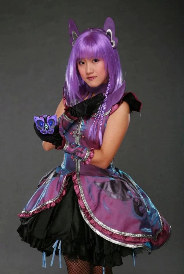 太雷人!快女刘美含办二手集市还要收门票,被曝光卖假货