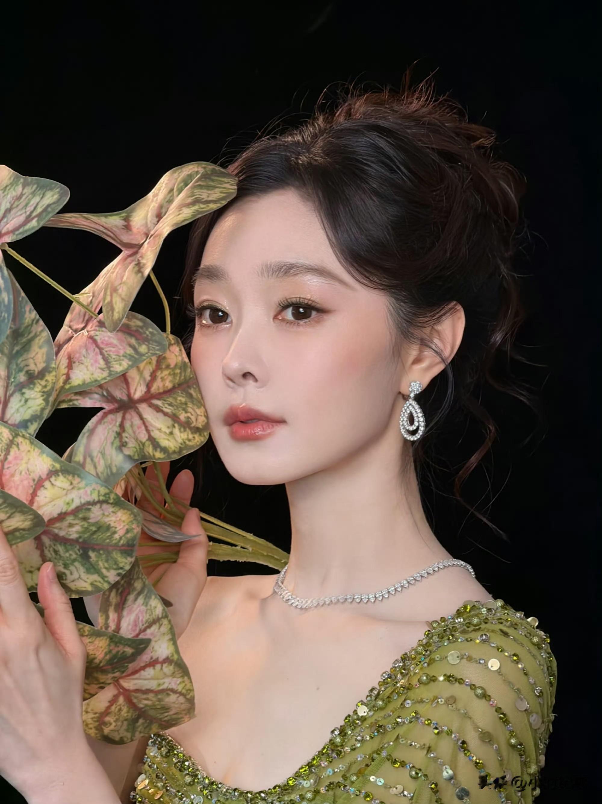 宋轶｜“绿野仙踪妆”不用很多滤镜也很美