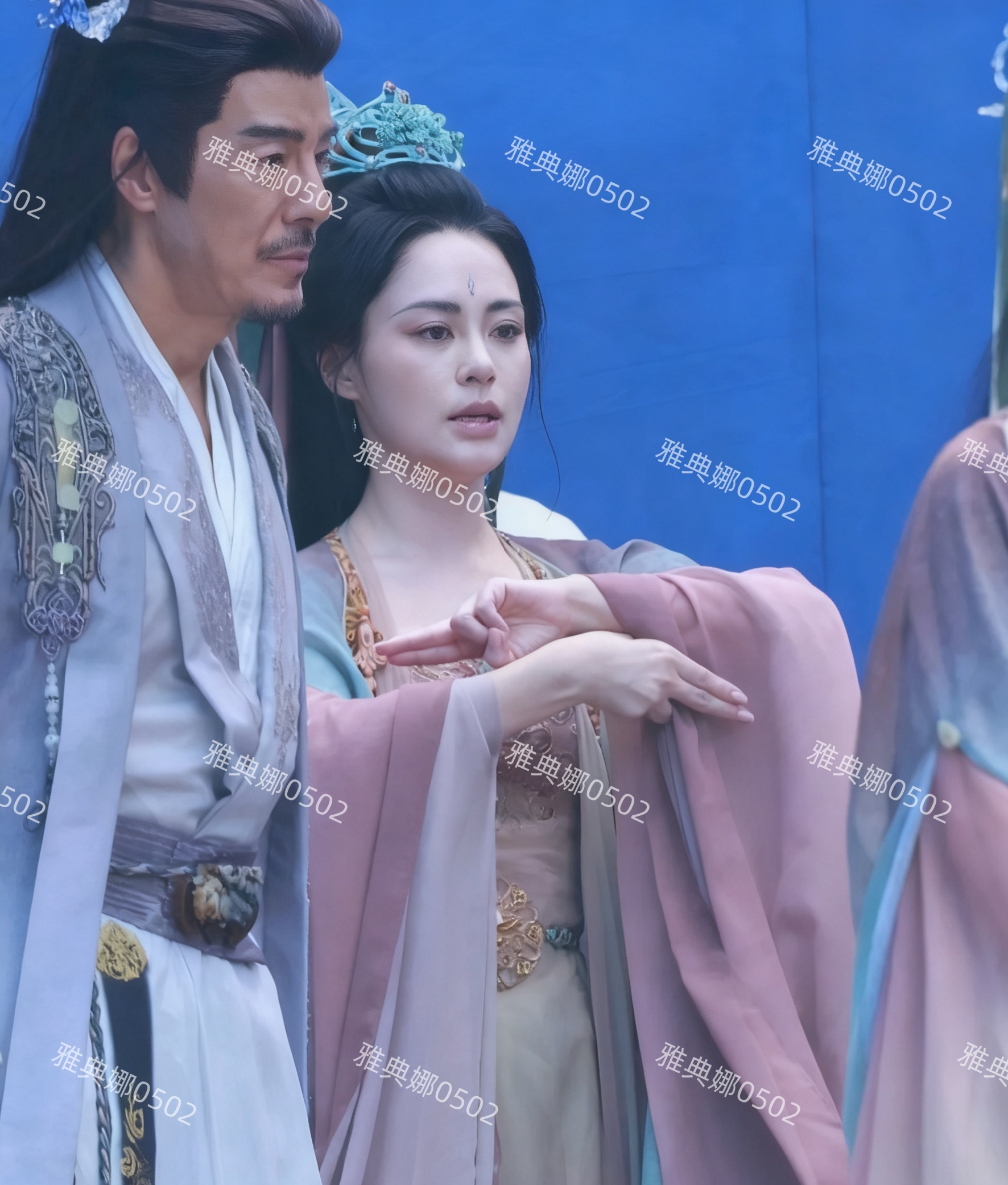 阿娇进组拍戏,她虽是公认的不老女神但44岁的她现在只能演长辈