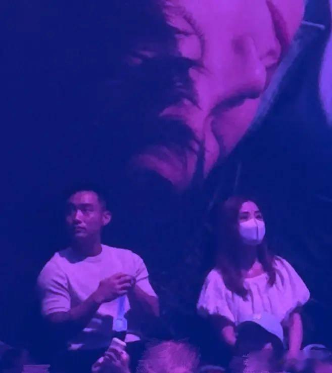 阿Sa不官宣,林俊贤晒猫,港圈感情玩新招