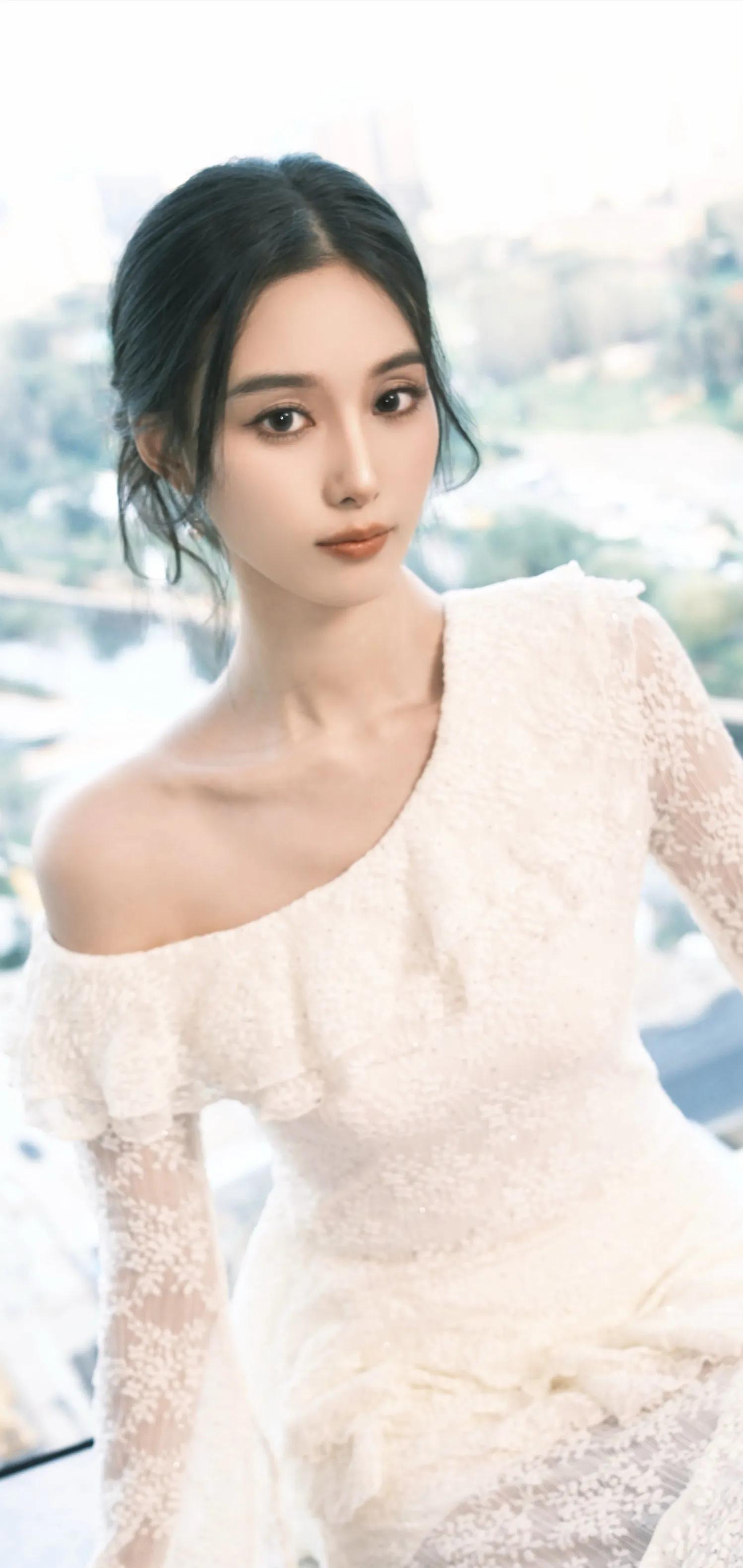 徐艺洋妹妹长这么好看，算不算便宜了黄子韬？