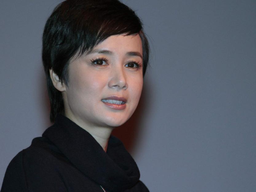 蒋雯丽“包养男大学生”的案子，终于判了