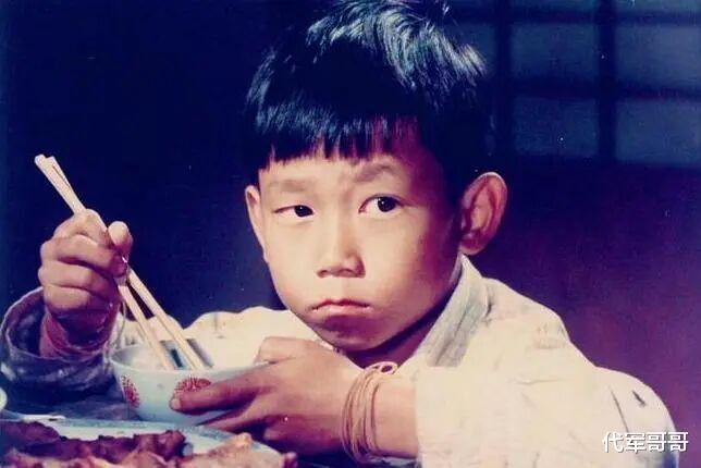 50岁童星颜正国去世，坐过牢，不识字成书法家，死因曝光让人惋惜