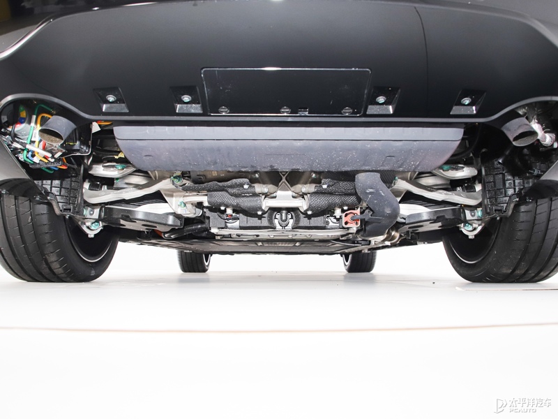 腾势N8L上市 售29.98万元起