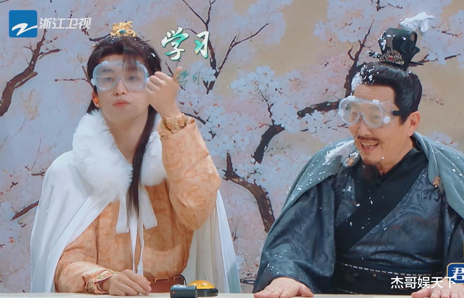 唐国强，确实违反了规则，但是却圈粉无数