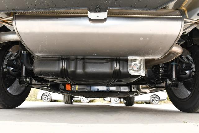 长安拿出诚意！和秦PLUS同级，降到5.69万，油耗0.96L，家用完美