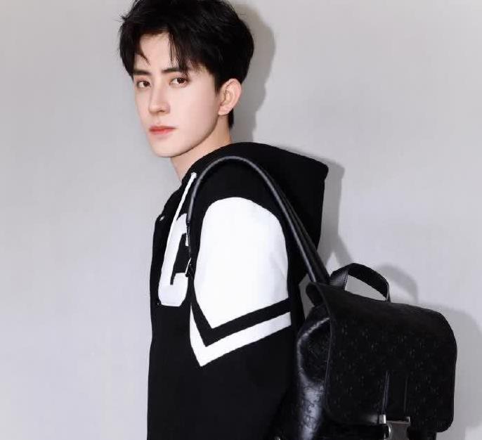 白鹿周深退出跑男,新成员CP引热议,跑男还能支棱起来吗?