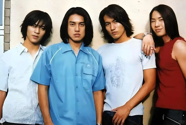 捞金不识相！歌没几首，长相路人甲，还要开全国演唱会，结果凉了