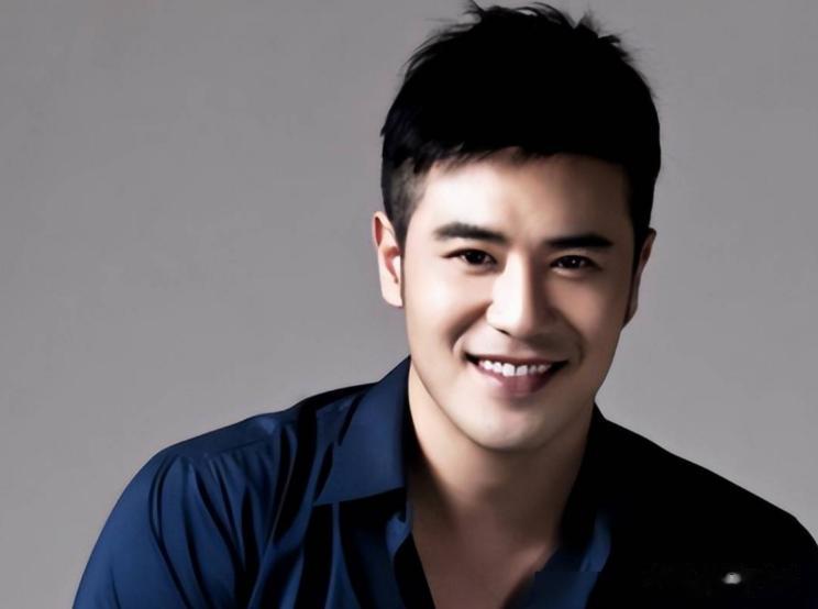 他娶了摇滚女神谭维维,儿女双全家庭幸福,陈亦飞的生活让人羡慕