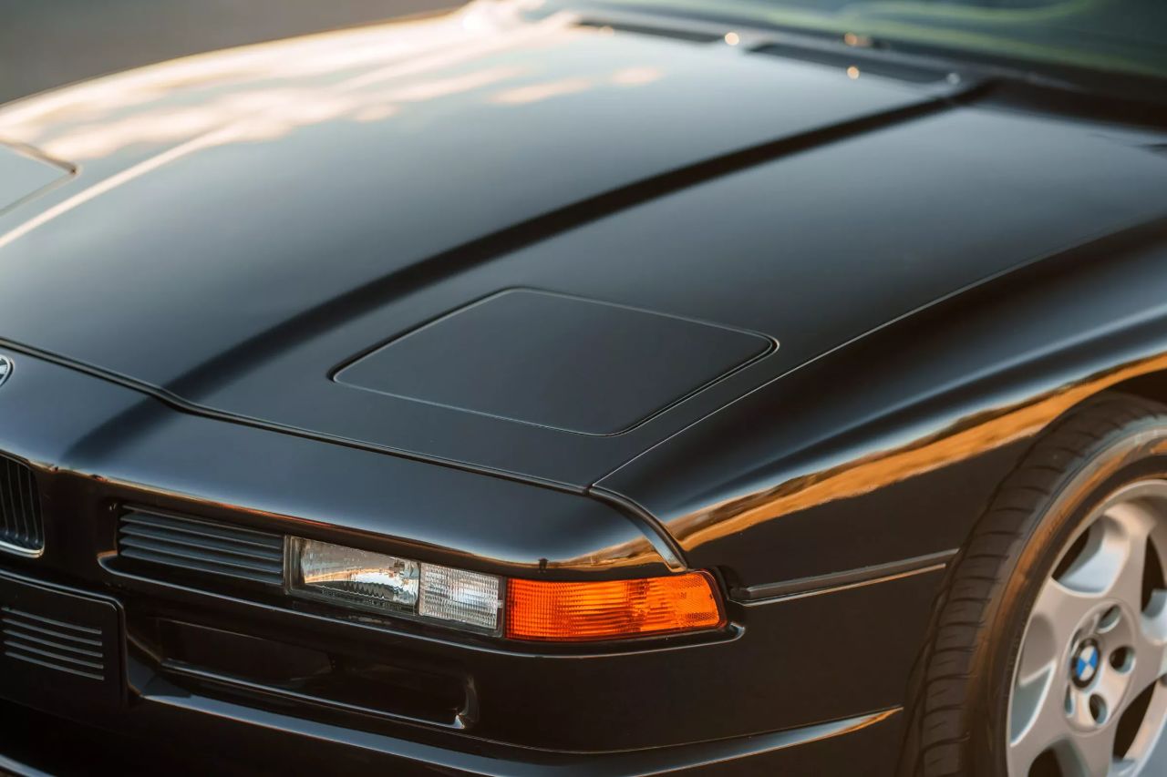 有人花6.1万美元把这辆1995年的手动版宝马850CSi“偷”回家