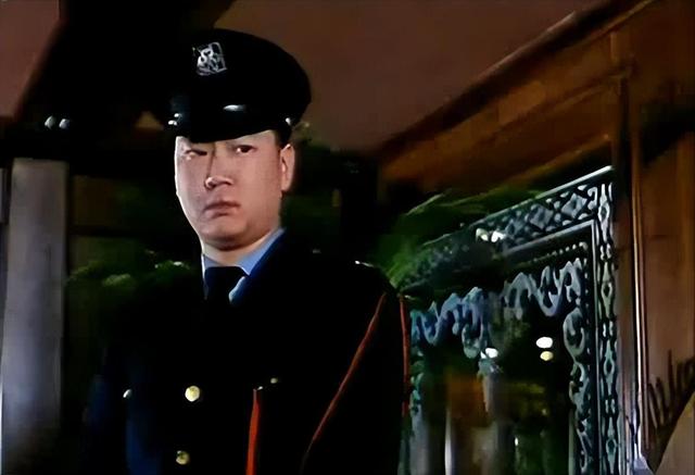 58岁郭冬临现状曝光,身形消瘦,未婚未育定居北京,靠拍视频度日