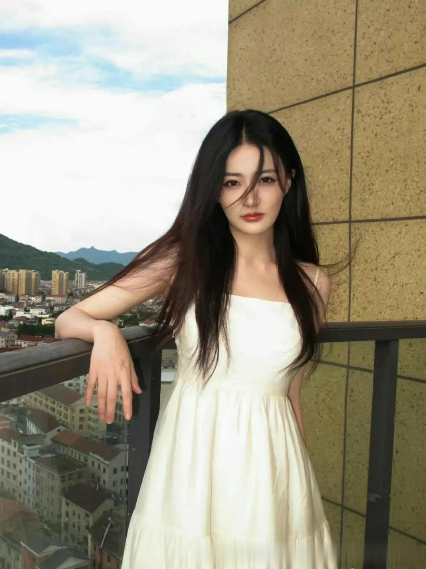 徐璐真是太勾人了