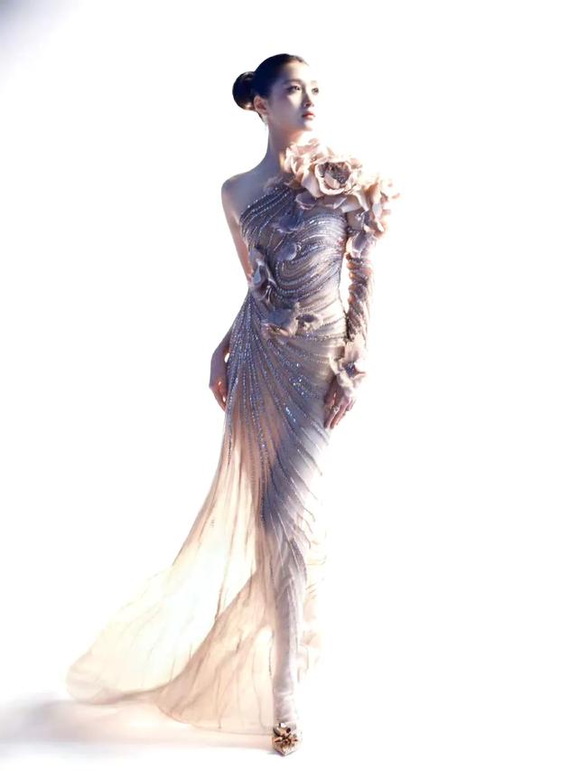 关晓彤近期的妆造简直完美