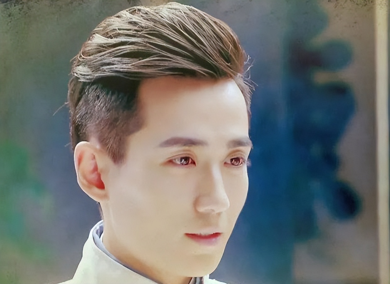 杨蓉的直觉是对的，37岁变了面相的朱一龙，给所有男明星提了个醒