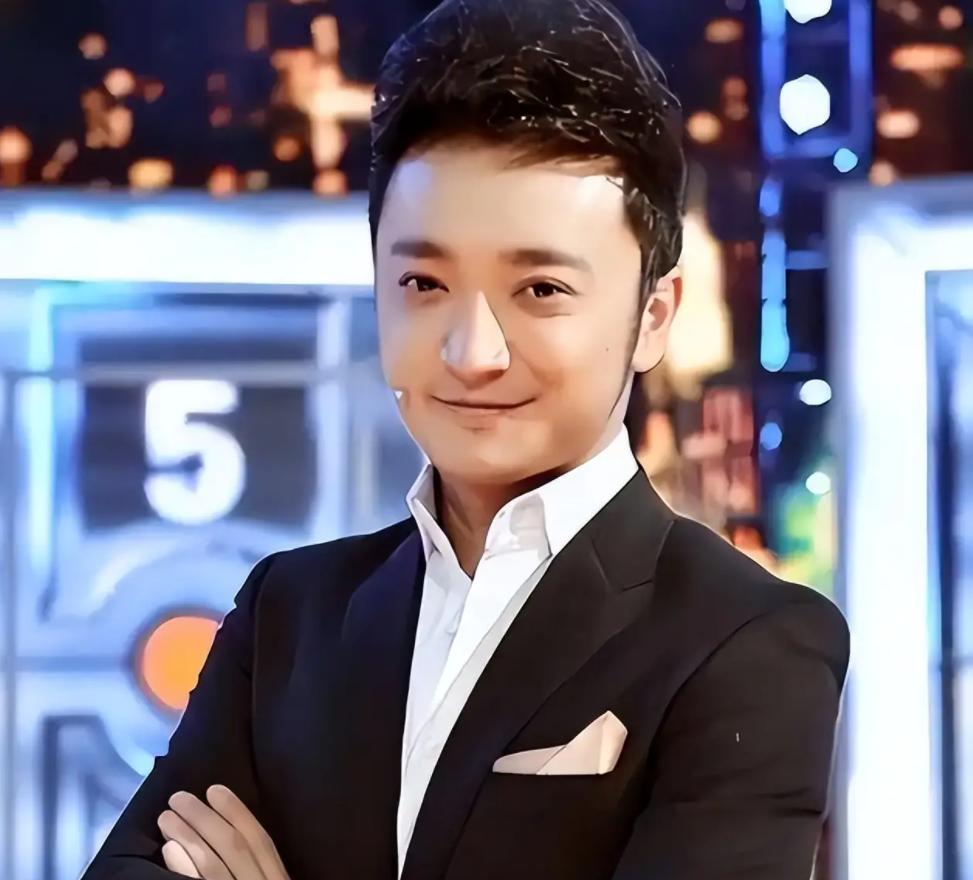 2026年春晚主持人官宣不到24小时,恶心一幕发生 尼格买提被骂惨了