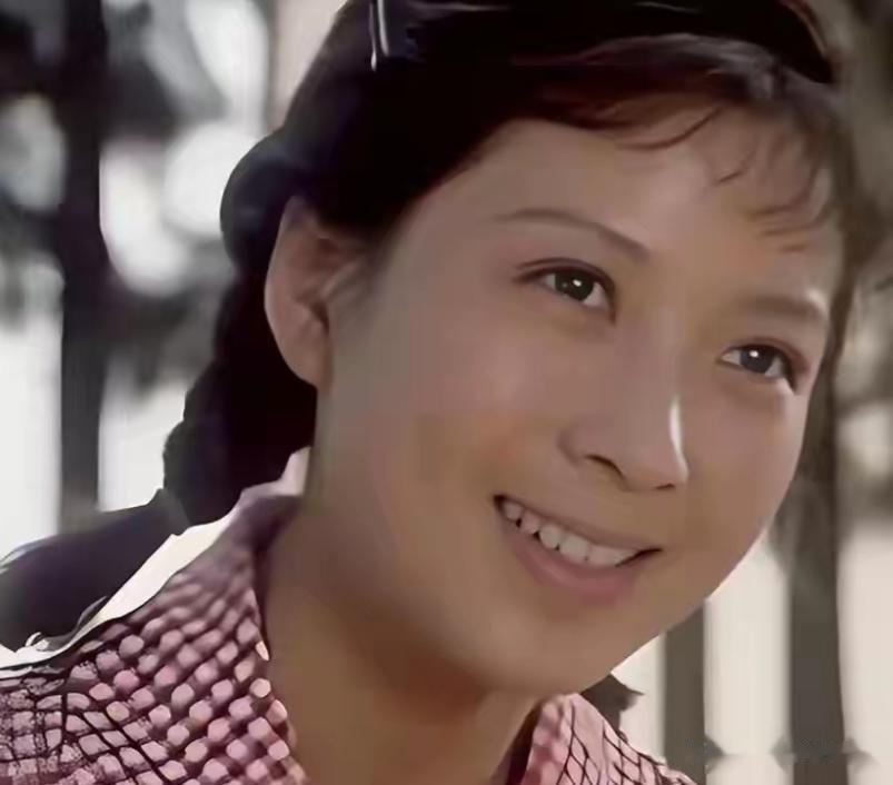 71岁吴海燕近况曝光:老公去世半年多,已定居上海,安静度过余生