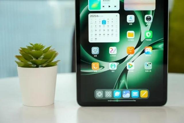 高负载游戏满帧运行!8.8英寸Redmi K Pad首发体验