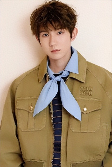 一场生日，戳穿了黄晓明的江湖地位，杨颖确实一个字都没说错