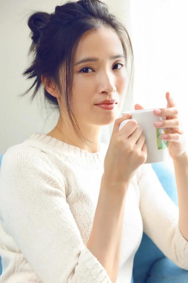 被名字拖累的15位女星:个个貌美,但名字要么读错,要么叫不出来