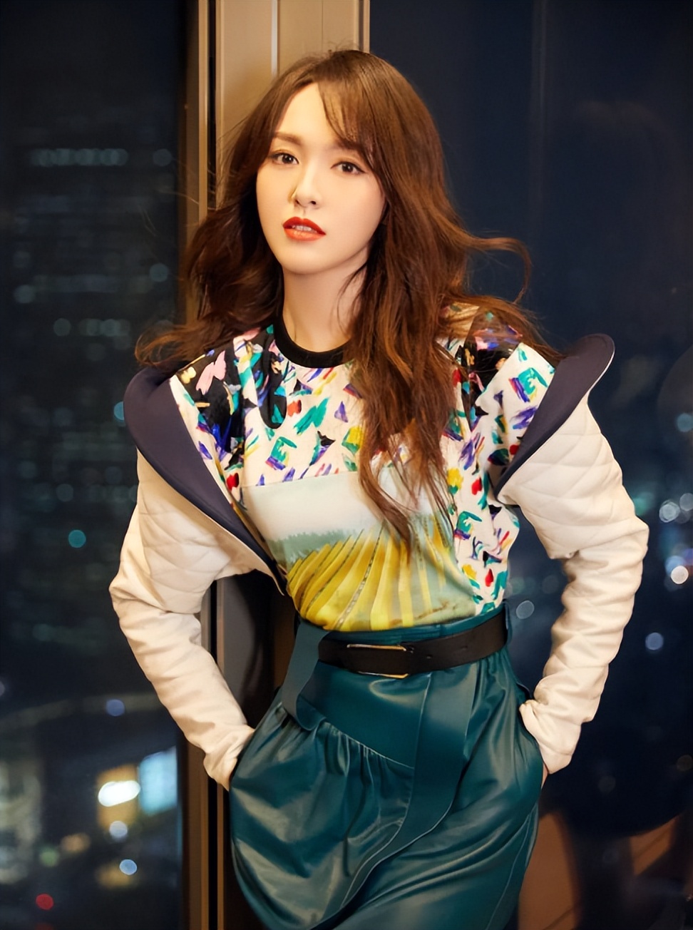 44岁的宋佳不必再惋惜了!事已至此,你应该承认自己“不如”唐嫣