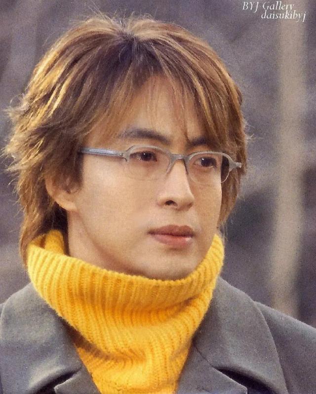 裴勇俊剃度真相曝光!顶流男神为何把千万片酬换成粗布僧袍?