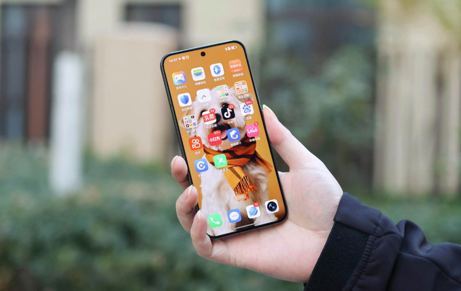 榮耀618努力清倉，16G+512G跌價1249元，驍龍8至尊版+50倍變焦