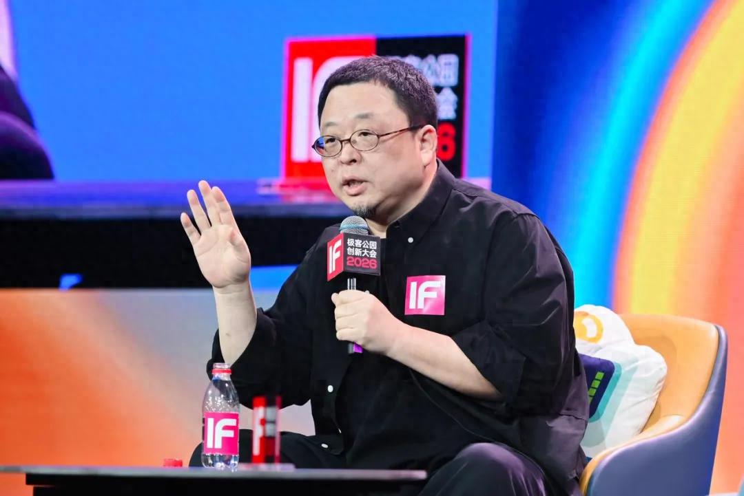 羅永浩的十字路口：播客、年輕人和 AI 浪潮