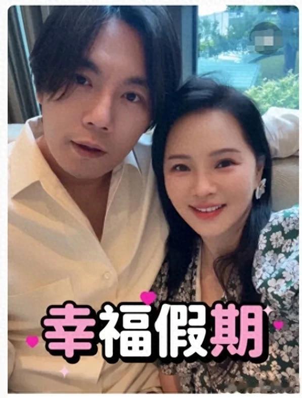 57岁伊能静晒和老公的幸福假期，一家人现身杭州灵隐寺求幸福快乐