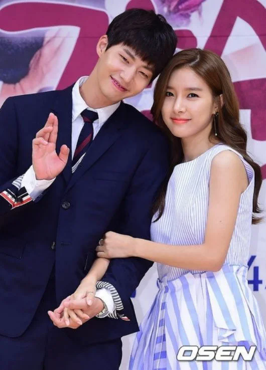 韩媒:演员金素恩陷入“第N次恋爱传闻”