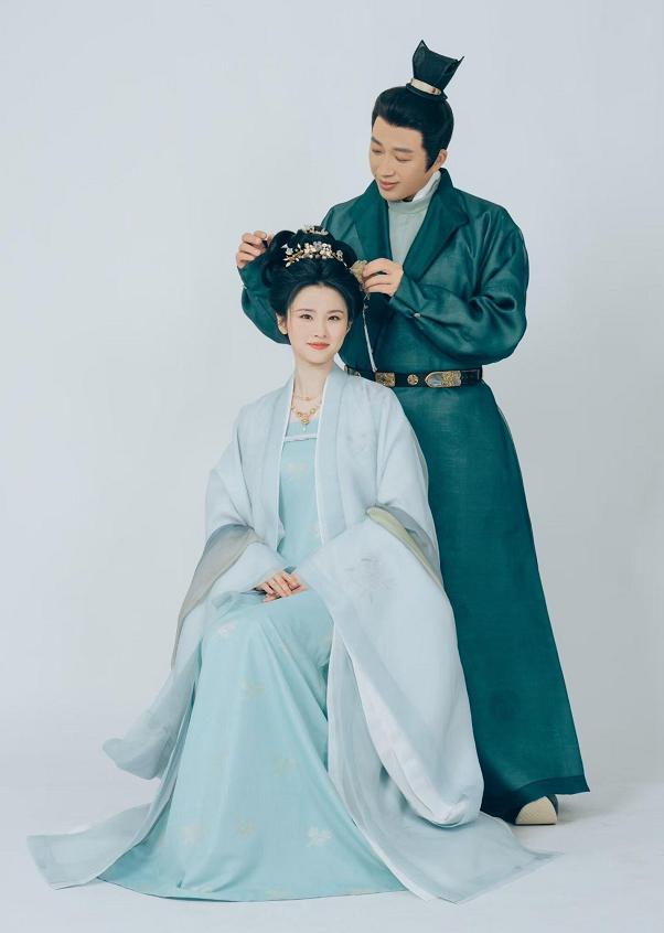 好家伙!47岁于正和32岁张慧雯演情侣,二人一同框就尴尬了