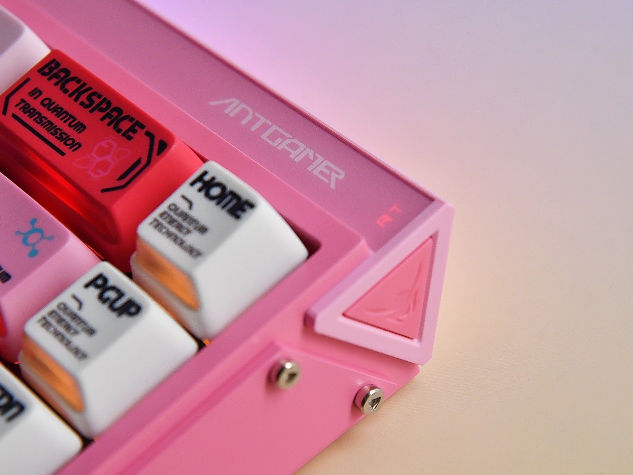 蚂蚁电竞AGK68磁轴键盘评测：0.001mm RT精度的旗舰产品