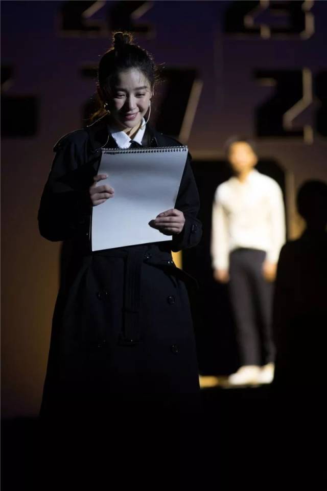 被爆生下早夭畸形儿不到48小时,阚清子评论区沦陷,后续来了!