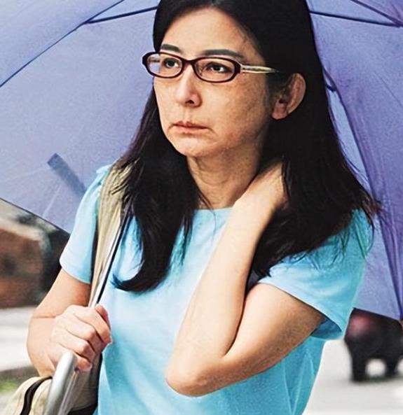 揭开天后陈淑桦“消失”的背后隐情:母亲的离世只是“导火索”